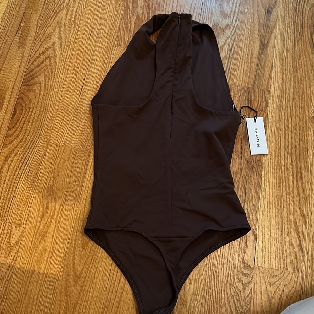 Aritzia Babaton brown halter high twist neck racerback Bodysuit never worn xs - Picture 2 of 3